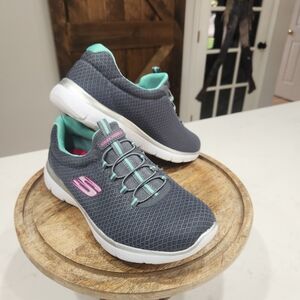 Women's Skechers Memory Foam Hands Free Sneaker in a Size 8 in Gray, Teal & Pink